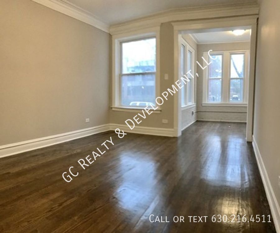 ***3 BDRM - 1 BTH / W&D HOOKUP IN UNIT / SS APPL / SMALL PETS WELCOMED / PARKING SPACE INCL*** property image