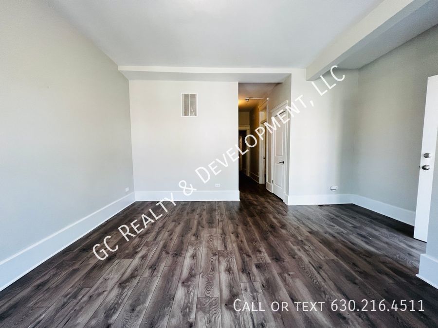 ***RECENTLY UPDATED / CENTRAL AC / 3 BDRMS / FIRST FLOOR UNIT / SS APPL INCL / W&D IN UNIT*** property image