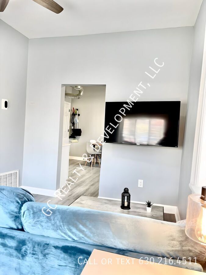 *** 1 MONTH FREE / PET FRIENDLY / FREE LAUNDRY ON SITE / CENTRAL AC / WIFI INCLUDED / WALK TO TRAIN *** property image