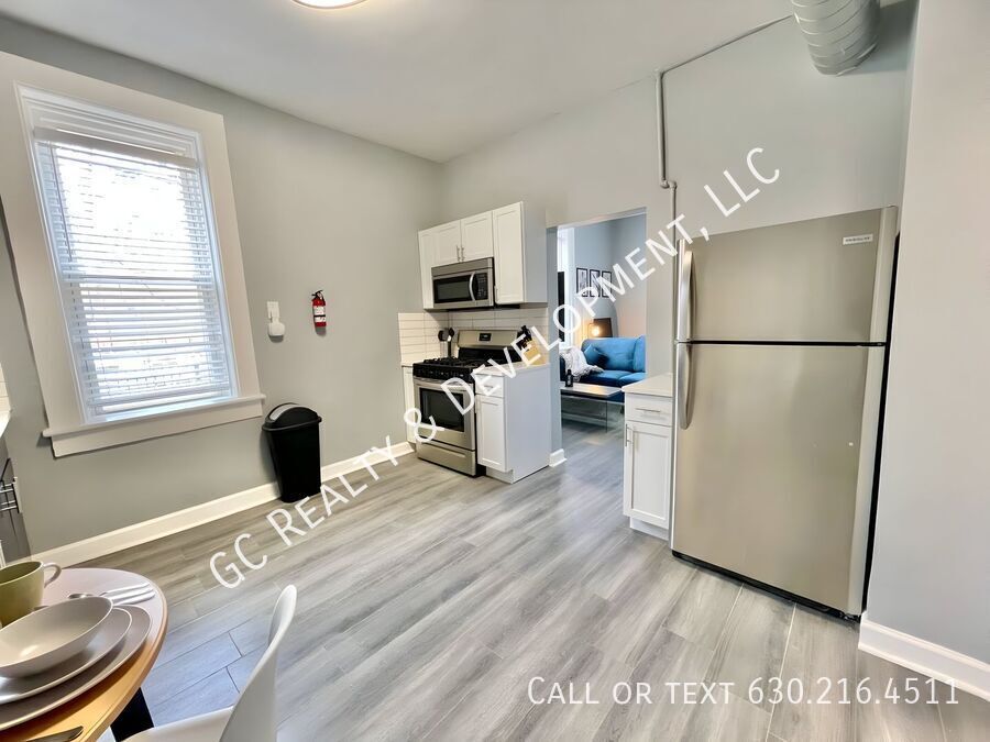 *** 1 MONTH FREE / PET FRIENDLY / FREE LAUNDRY ON SITE / CENTRAL AC / WIFI INCLUDED / WALK TO TRAIN *** property image