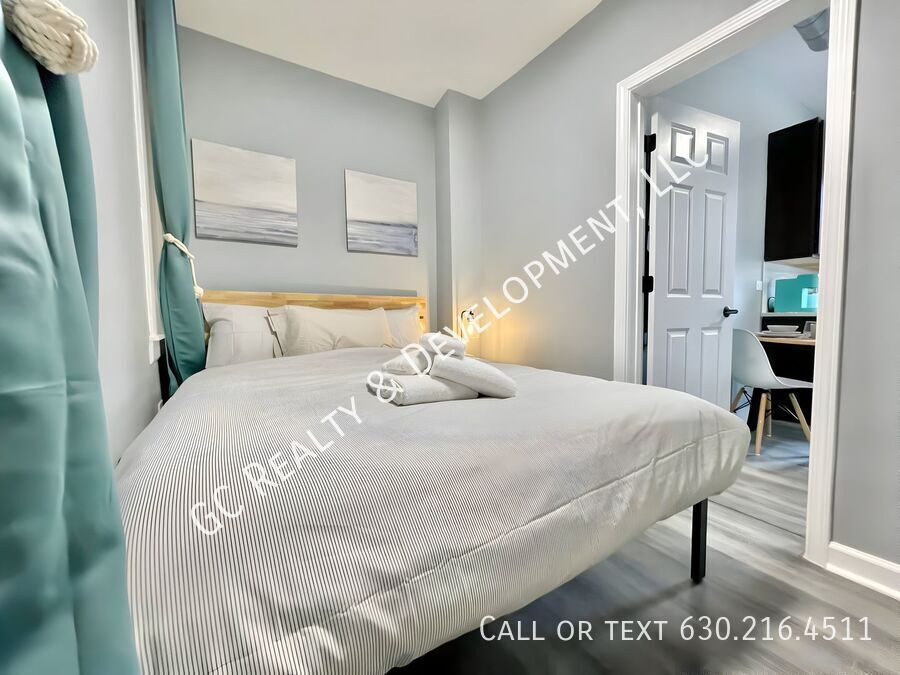 *** 1 MONTH FREE / PET FRIENDLY / FREE LAUNDRY ON SITE / CENTRAL AC / WIFI INCLUDED / WALK TO TRAIN *** property image