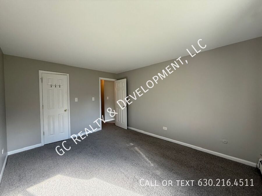 *** SPACIOUS 2BD/1BA CONDO W/ BALCONY / HEAT INCL / PARKING SPACE & CLUBHOUSE ACCESS *** property image