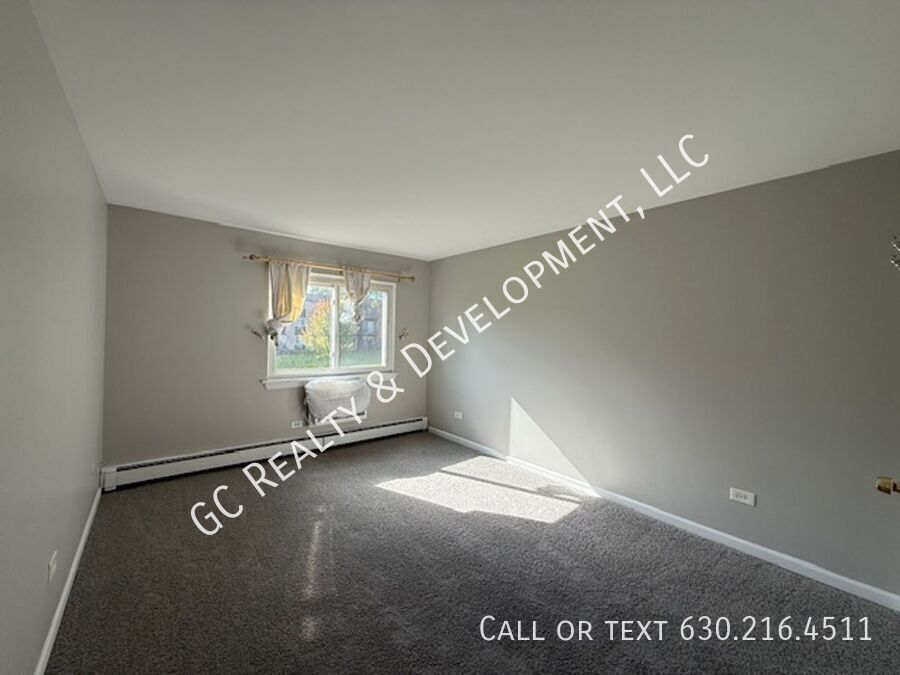 *** SPACIOUS 2BD/1BA CONDO W/ BALCONY / HEAT INCL / PARKING SPACE & CLUBHOUSE ACCESS *** property image