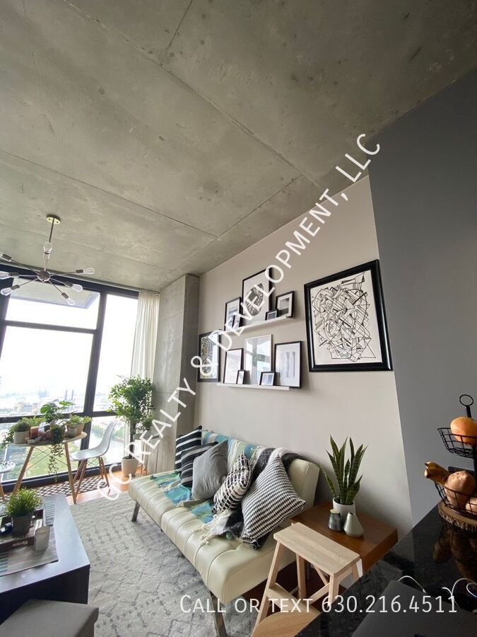 *** 2 BEDROOM / 2 FULL BATH / PARKING INCLUDED / SS APPL  INCL / 24 HR DOORMAN*** property image