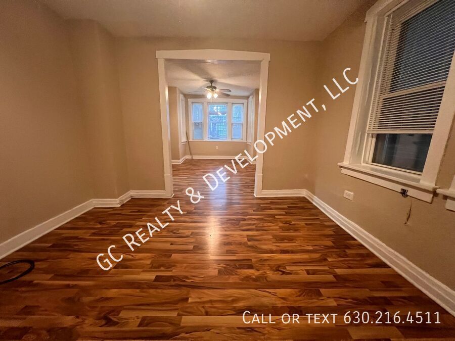 *** 1/2 MO FREE / GREAT LOCATION / 3 BDRM - 1 BTH / APPL INCL / LARGE YARD *** property image