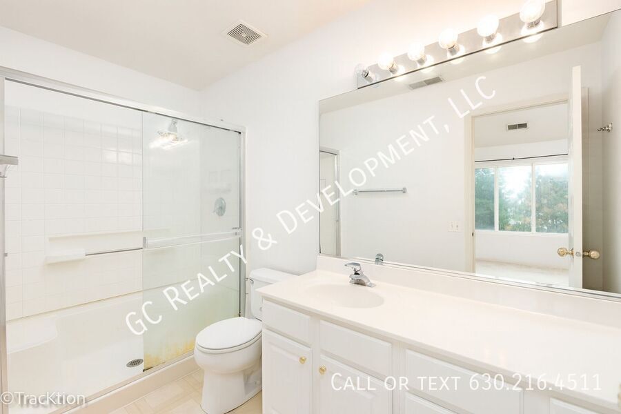 *** BEAUTIFUL 2BD/2.5BA TOWNHOME IN CARROLLWOOD WITH PATIO, GARAGE & TOP-RATED SCHOOLS *** property image