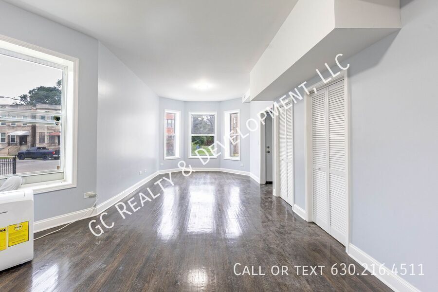 *** 1 MONTH RENT FREE / SPACIOUS 3 BDRM / NEWLY REMODELED / FREE WIFI INCLUDED / PARKING INCL *** property image