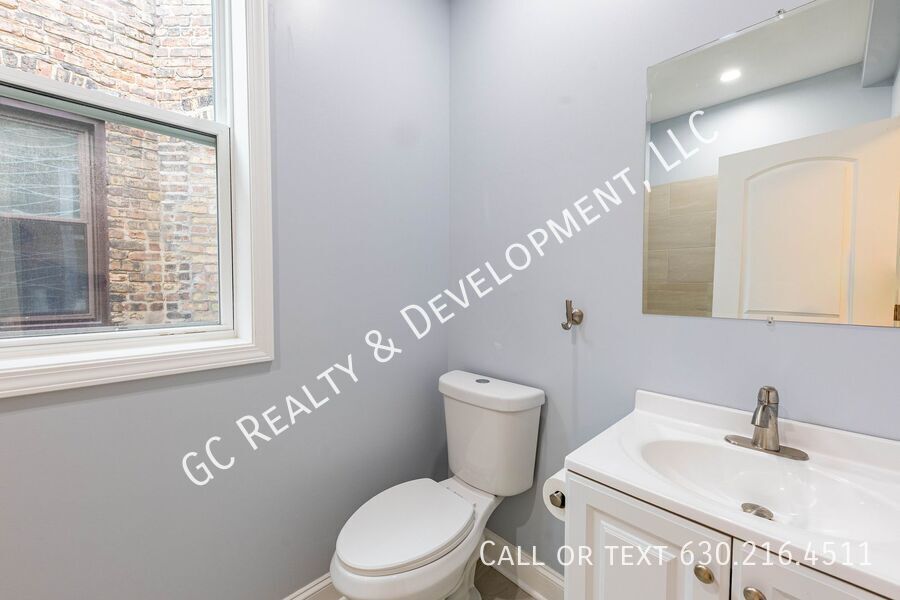 *** 1 MONTH RENT FREE / SPACIOUS 3 BDRM / NEWLY REMODELED / FREE WIFI INCLUDED / PARKING INCL *** property image