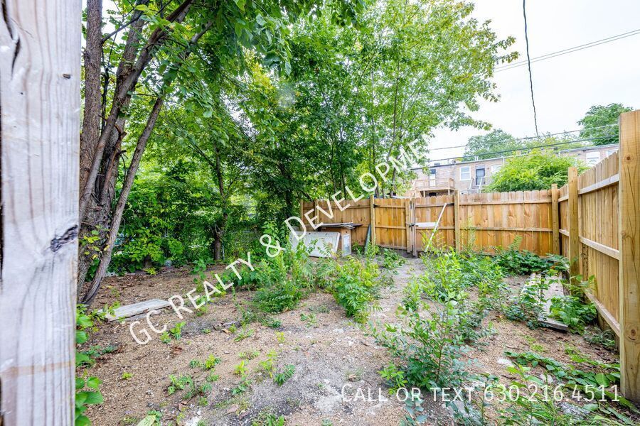 *** 1 MONTH RENT FREE /  SPACIOUS 3 BDRM - 2 BATH / NEWLY REMODELED / FREE WIFI INCLUEDED  *** property image