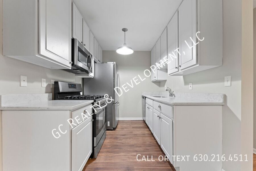 *** ​3 BDRM - 1.5 BATH / ATTACHED GARAGE / PET FRIENDLY / IDEAL LOCATION / CENTRAL AC *** property image