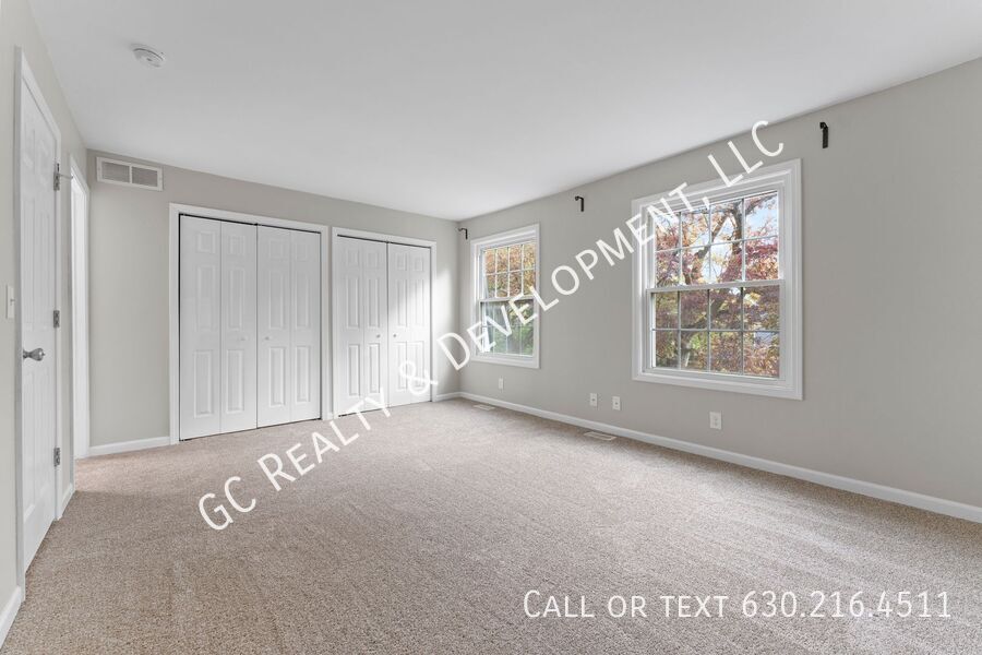 *** ​3 BDRM - 1.5 BATH / ATTACHED GARAGE / PET FRIENDLY / IDEAL LOCATION / CENTRAL AC *** property image