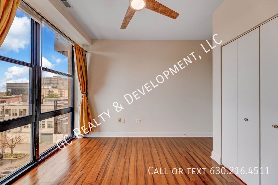 *** PET FRIENDLY / PARKING / BALCONY / LAUNDRY IN UNIT / CORNER UNIT / INTERNET INCL / HUGE CLOSETS *** property image