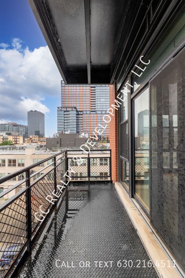 *** PET FRIENDLY / PARKING INCLUDED / LAUNDRY IN UNIT / CORNER UNIT / INTERNET INCL / HUGE CLOSETS *** property image