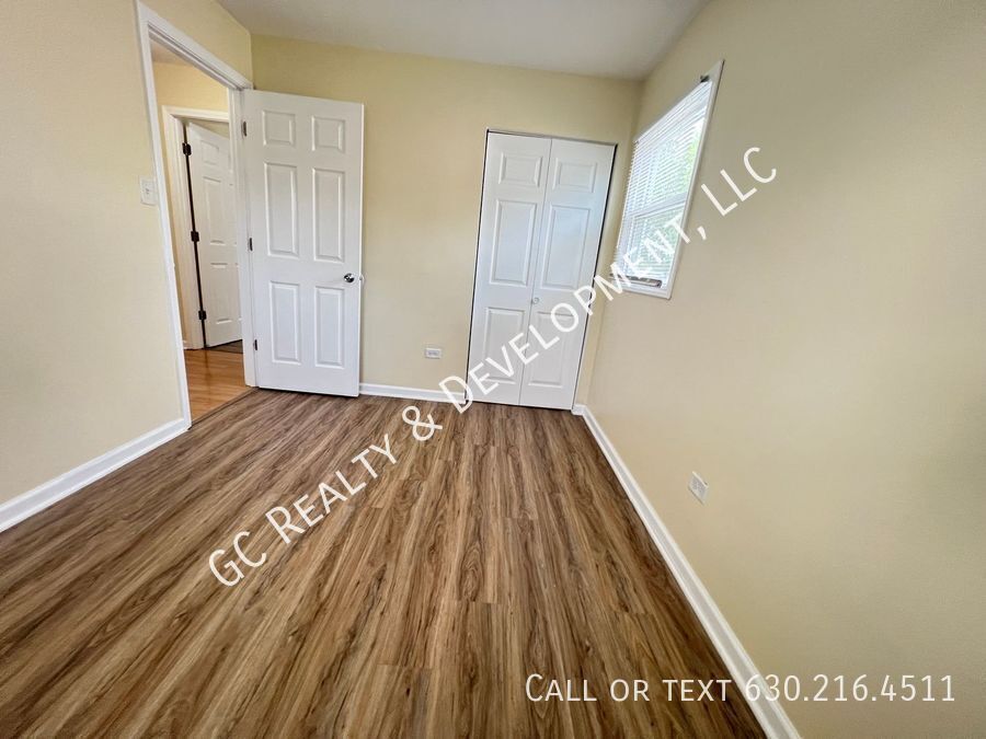 *** 1/2 MO RENT FREE / 3 BDRM-2 FULL BATH / 2 CAR GARAGE / PRIMARY SUITE W/FULL BATH / FINISHED LOWER LEVEL / CENTRAL AIR *** property image