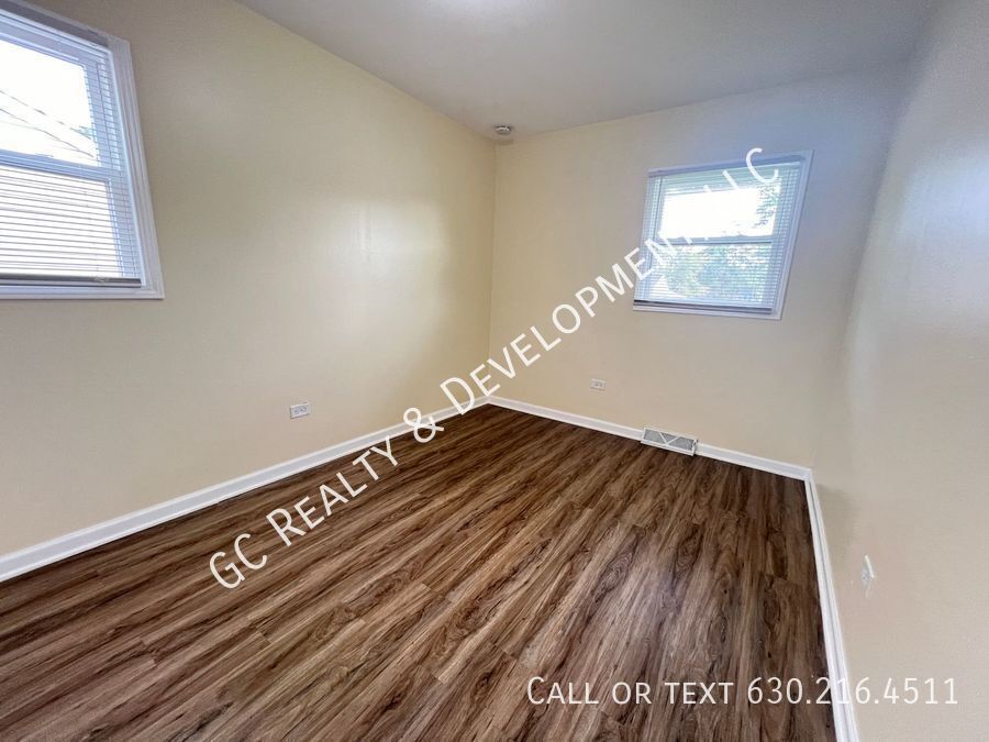 *** 1/2 MO RENT FREE / 3 BDRM-2 FULL BATH / 2 CAR GARAGE / PRIMARY SUITE W/FULL BATH / FINISHED LOWER LEVEL / CENTRAL AIR *** property image