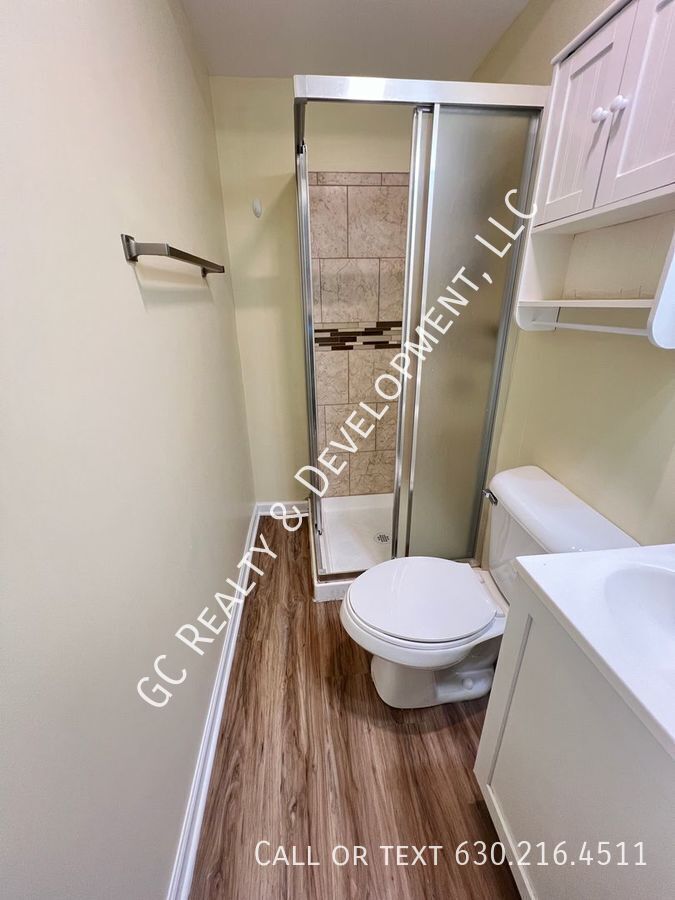 *** 1/2 MO RENT FREE / 3 BDRM-2 FULL BATH / 2 CAR GARAGE / PRIMARY SUITE W/FULL BATH / FINISHED LOWER LEVEL / CENTRAL AIR *** property image