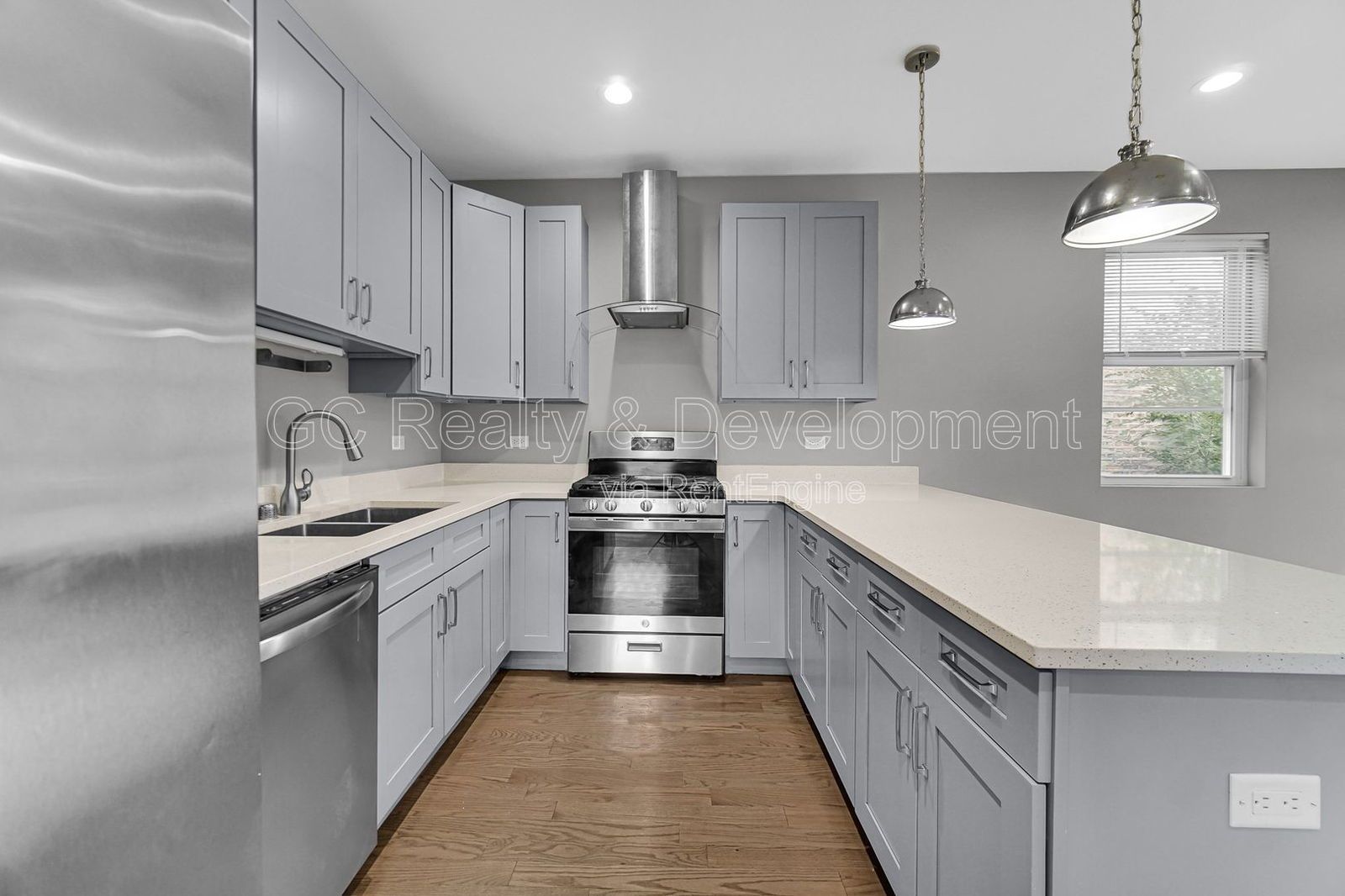 *** 1/2 MO RENT FREE / RECENTLY UPDATED / 4 BDRM - 2 BTH / CENTRAL AC / GARAGE PARKING AVAIL / PET FRIENDLY *** property image