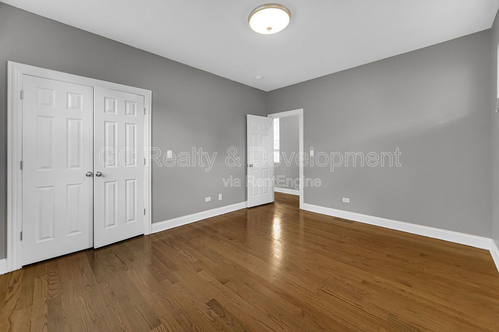 *** 1/2 MO RENT FREE / RECENTLY UPDATED / 4 BDRM - 2 BTH / CENTRAL AC / GARAGE PARKING AVAIL / PET FRIENDLY *** property image