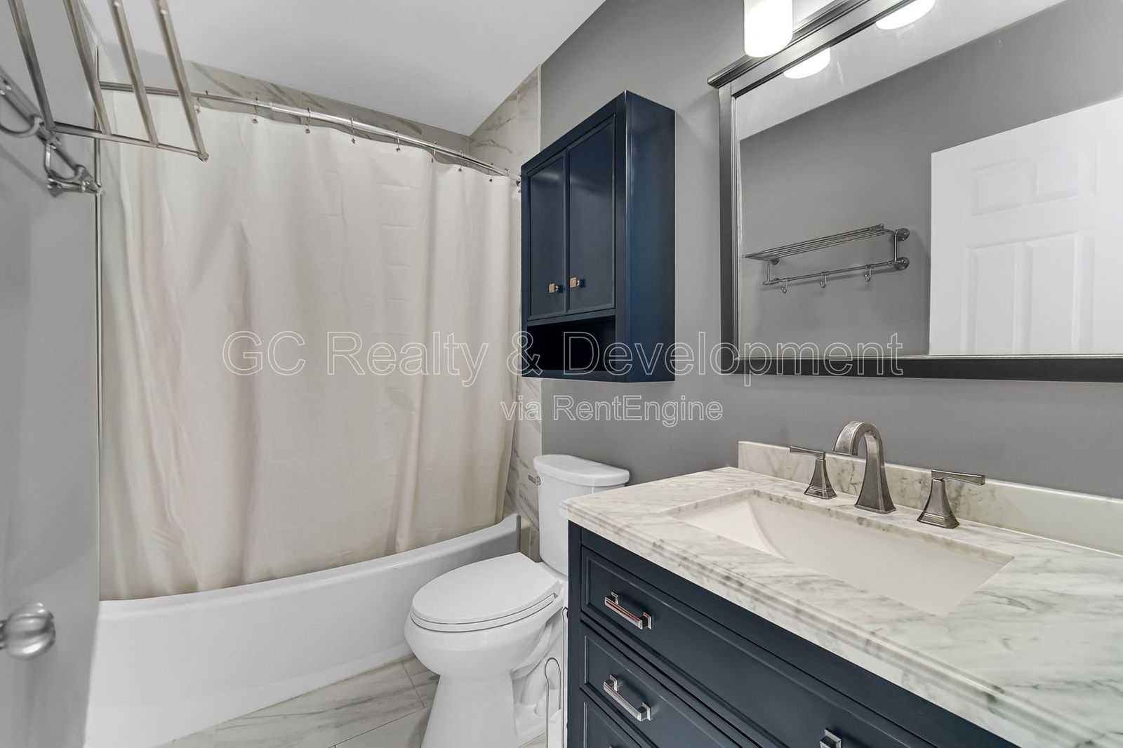 *** 1/2 MO RENT FREE / RECENTLY UPDATED / 4 BDRM - 2 BTH / CENTRAL AC / GARAGE PARKING AVAIL / PET FRIENDLY *** property image