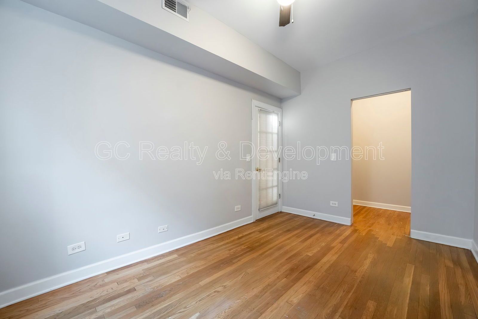 *** 2 BDRM / IN UNIT LAUNDRY / LRG CLOSETS / WALK TO WRIGLEY FIELD / STORAGE UNIT *** property image
