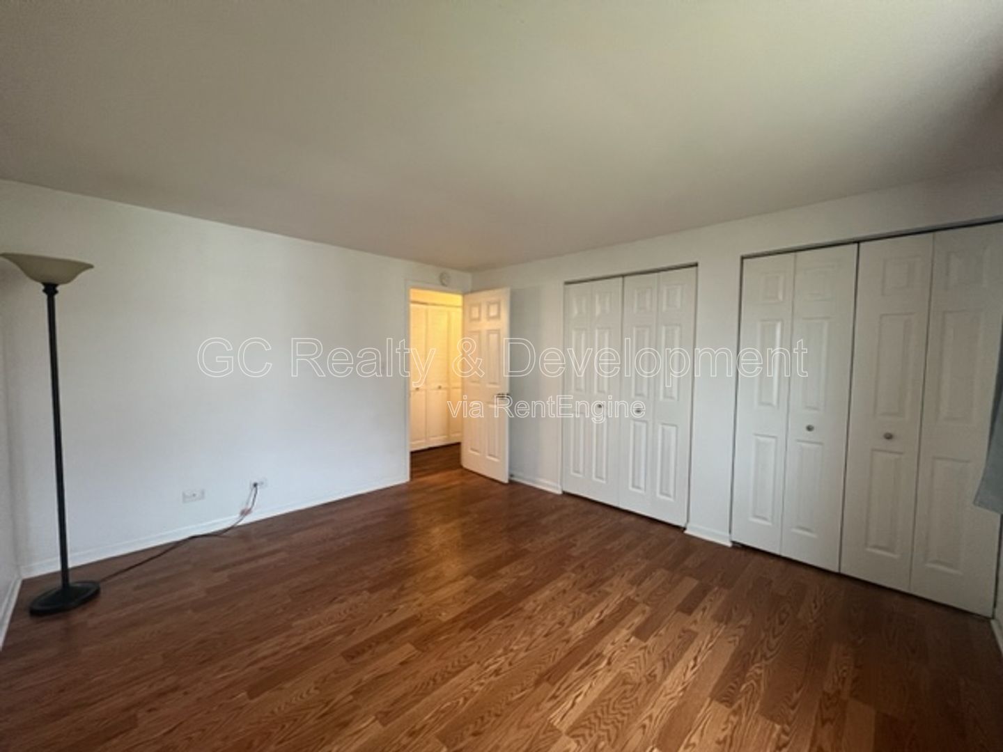 *** DISTRICT 54 / WEATHERSFIELD COMMONS / 2 BDRM / SS APPL INCL / ATTACHED GARAGE *** property image