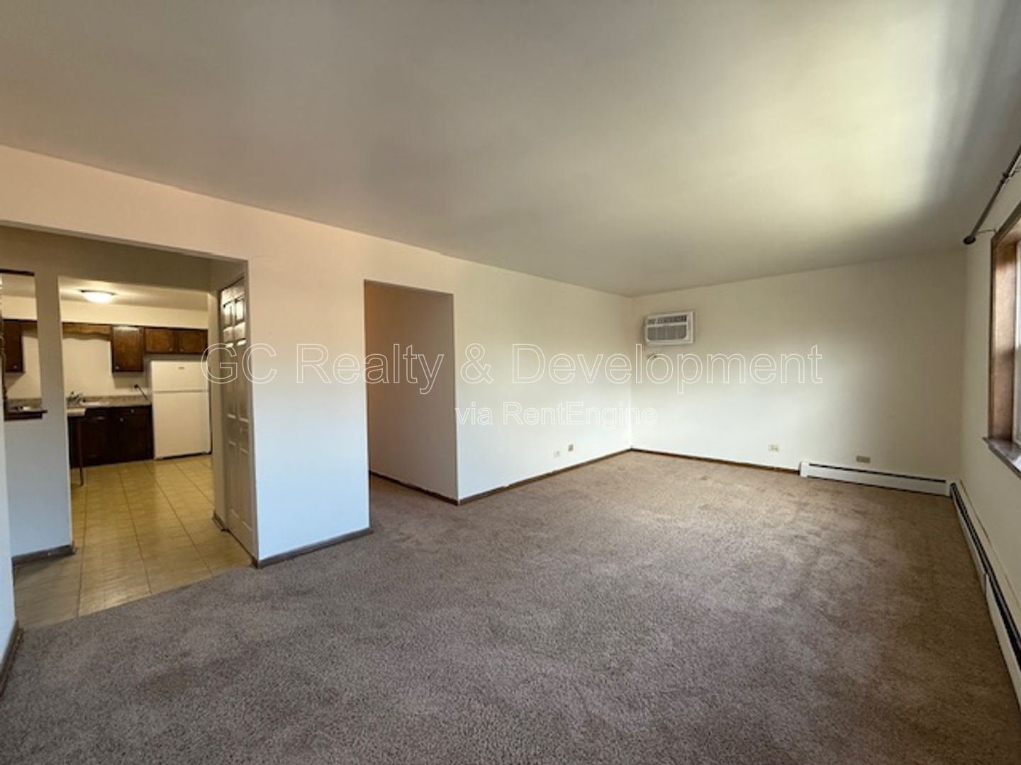*** 2 BDRM / PARKING INCL / STORAGE UNIT / ON SITE LAUNDRY / ONLY PAY ELECTRIC *** property image