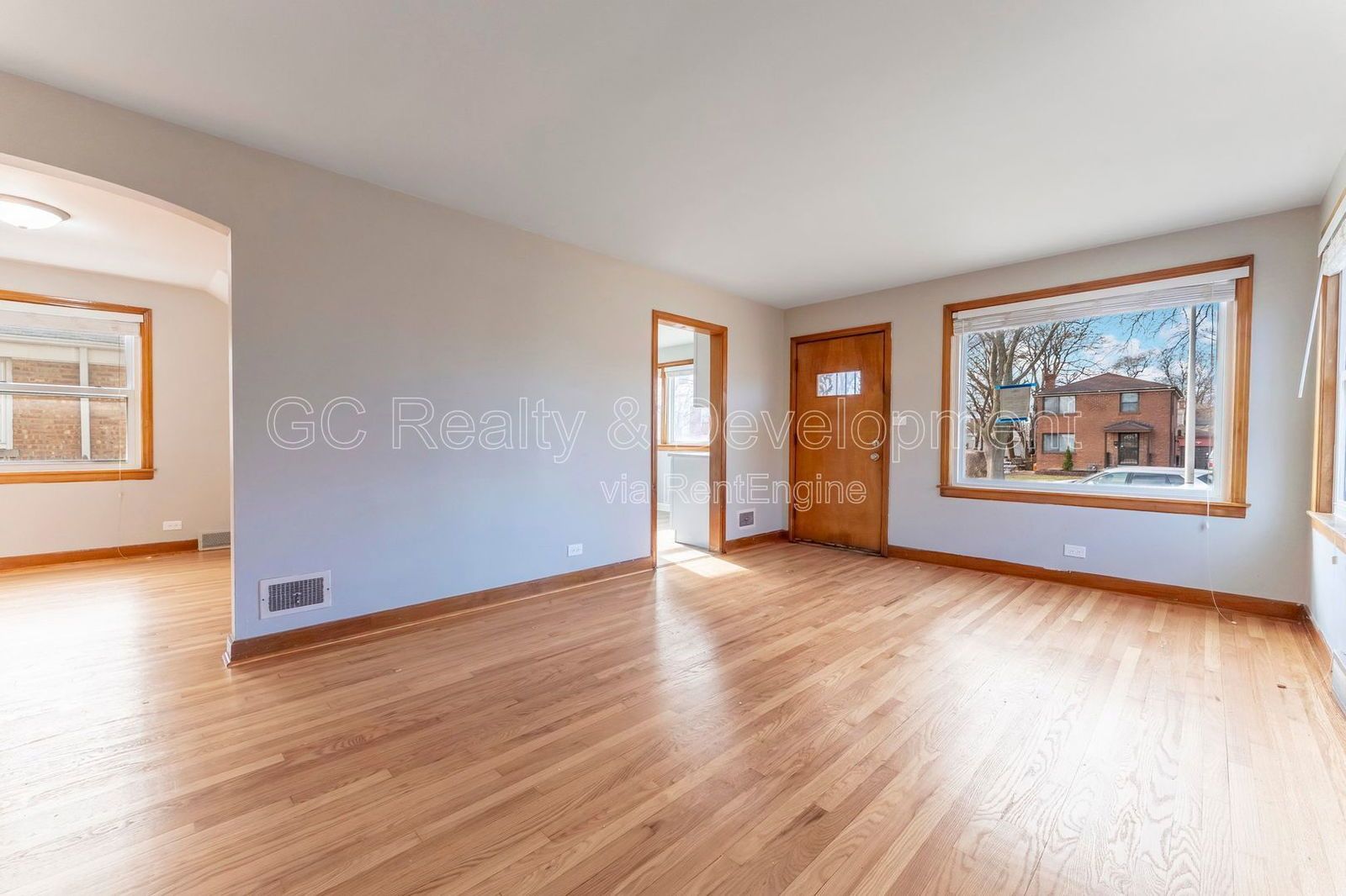 *** COMPLETE RENOVATION / 4 BDRM - 2 BTH / FENCED YARD / BASEMENT / DETACHED GARAGE *** property image