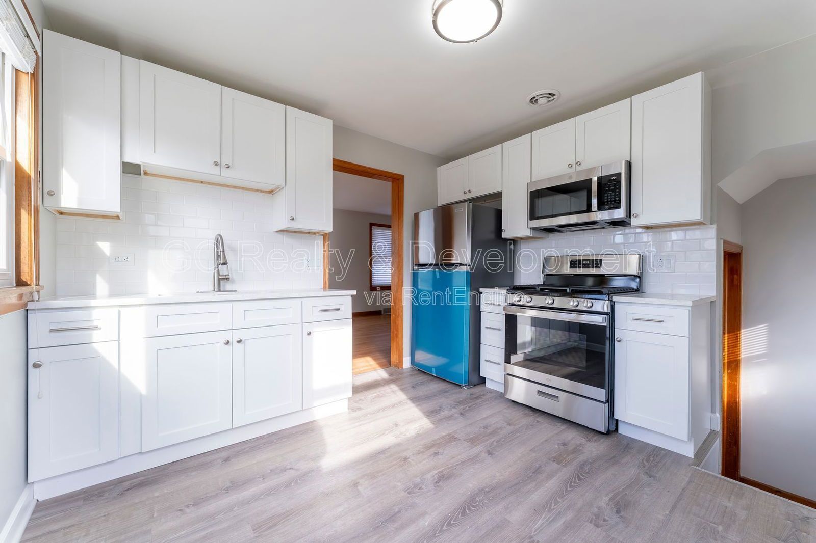 *** COMPLETE RENOVATION / 4 BDRM - 2 BTH / FENCED YARD / BASEMENT / DETACHED GARAGE *** property image