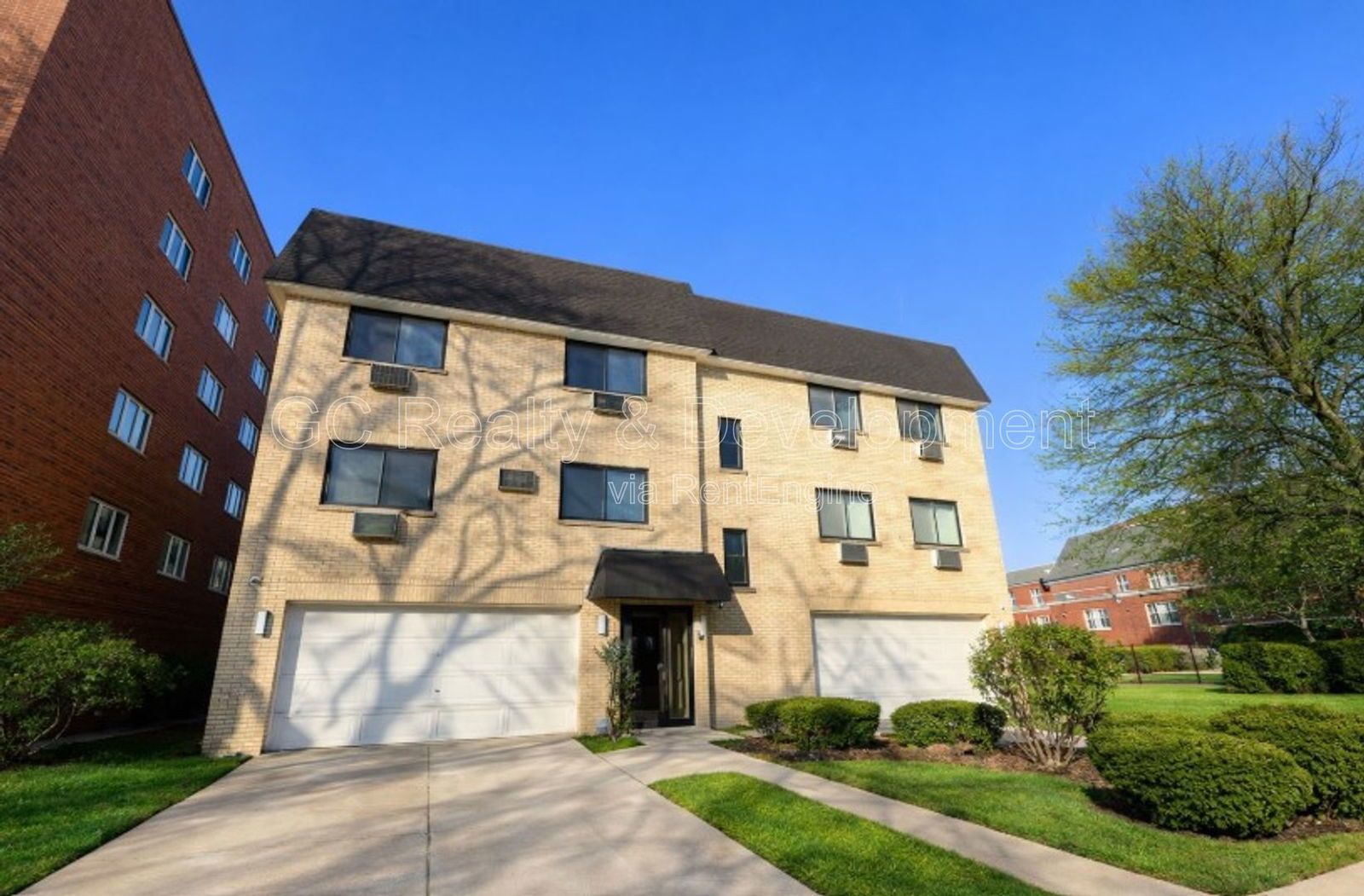 *** RECENTLY UPDATED / 2 BDRM / IN UNIT LAUNDRY / TENANT ONLY PAYS ELECTRIC / SS APPL *** property image