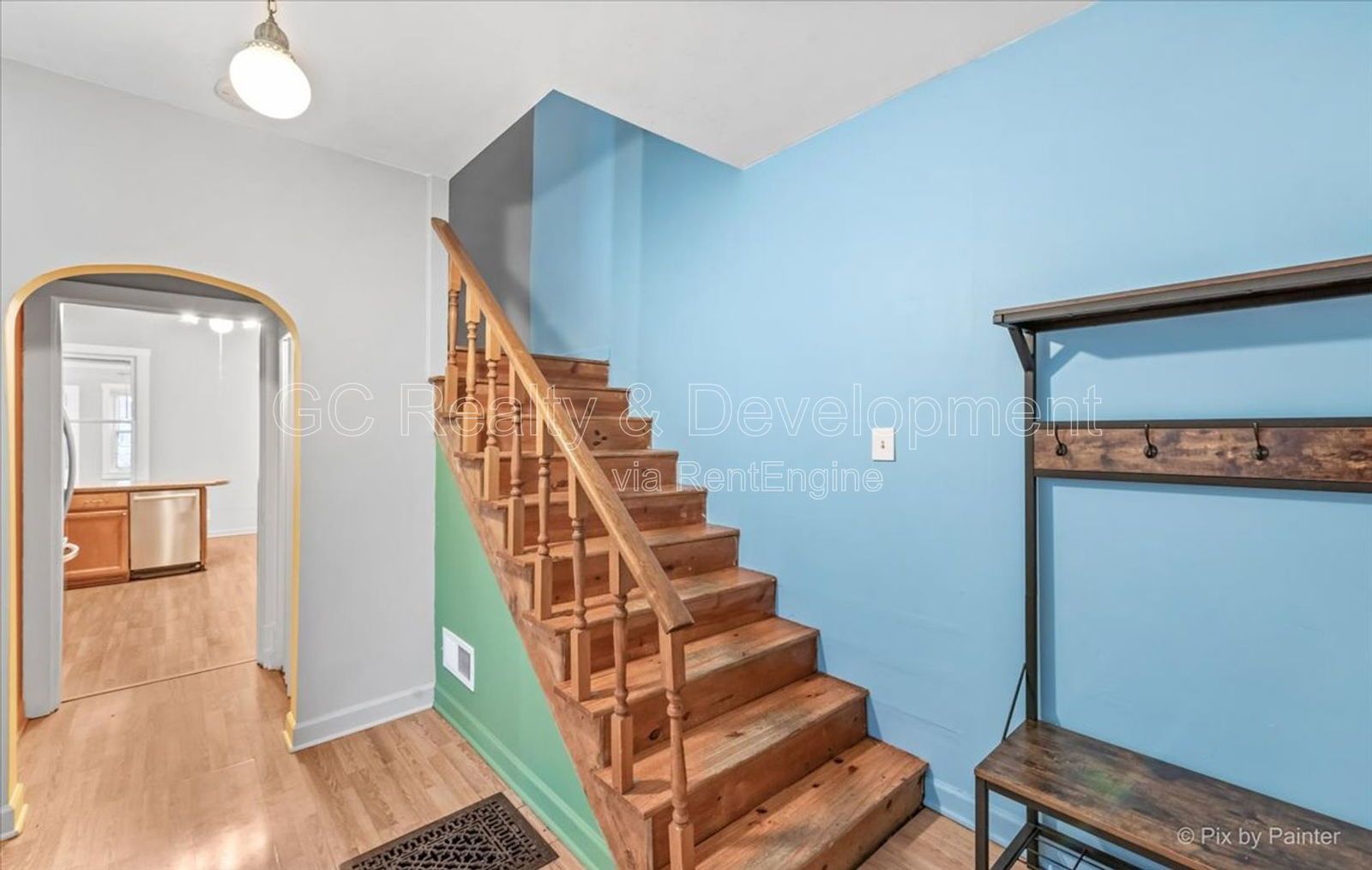 *** COMING SOON 4/15/26! / 3 BDRM - 1.5 BTH / APPLIANCES INCLUDED / BASEMENT W/FULL SIZE W & D / 2 CAR DETACHED GARAGE / FENCED YARD / PET FRIENDLY *** property image