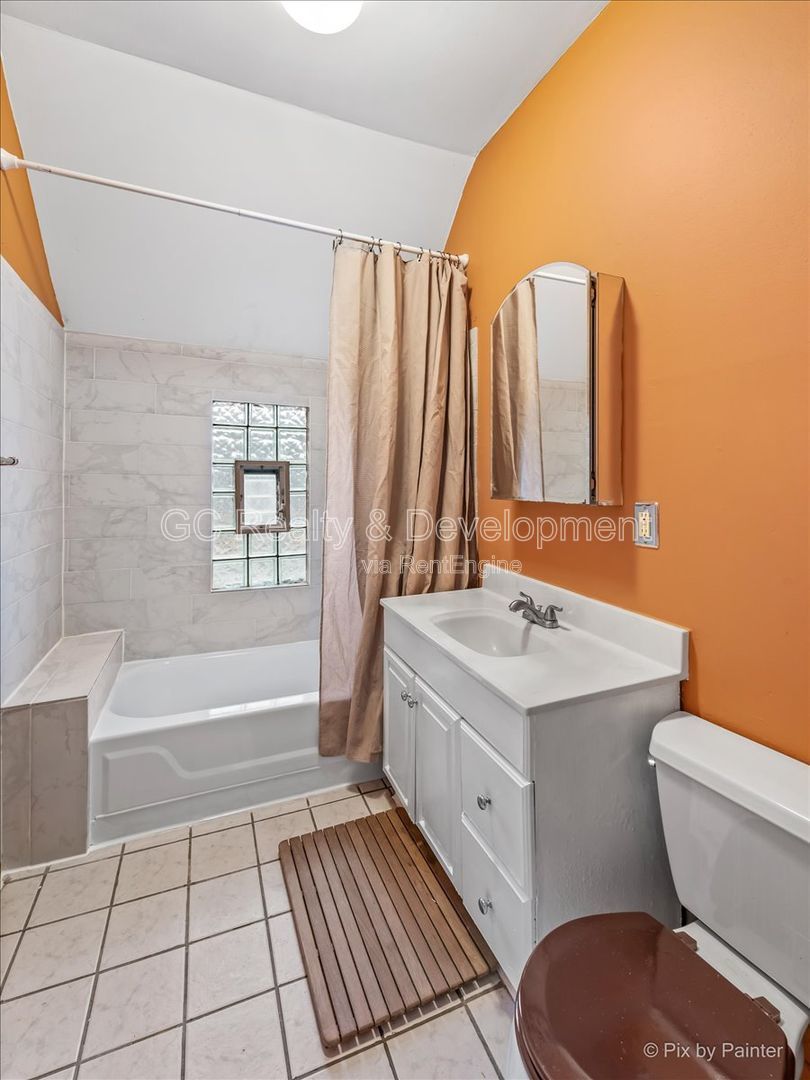 *** COMING SOON 4/15/26! / 3 BDRM - 1.5 BTH / APPLIANCES INCLUDED / BASEMENT W/FULL SIZE W & D / 2 CAR DETACHED GARAGE / FENCED YARD / PET FRIENDLY *** property image