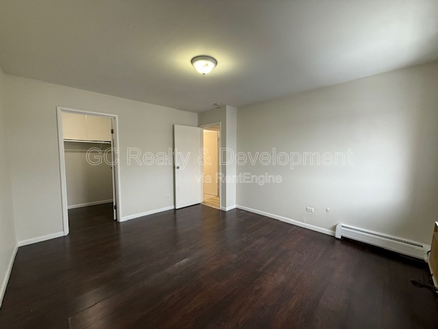 *** 1 BDRM / ONLY PAY ELECTRIC / PARKING INCLUDED / LAUNDRY ON SITE / SHOPPING NEARBY *** property image
