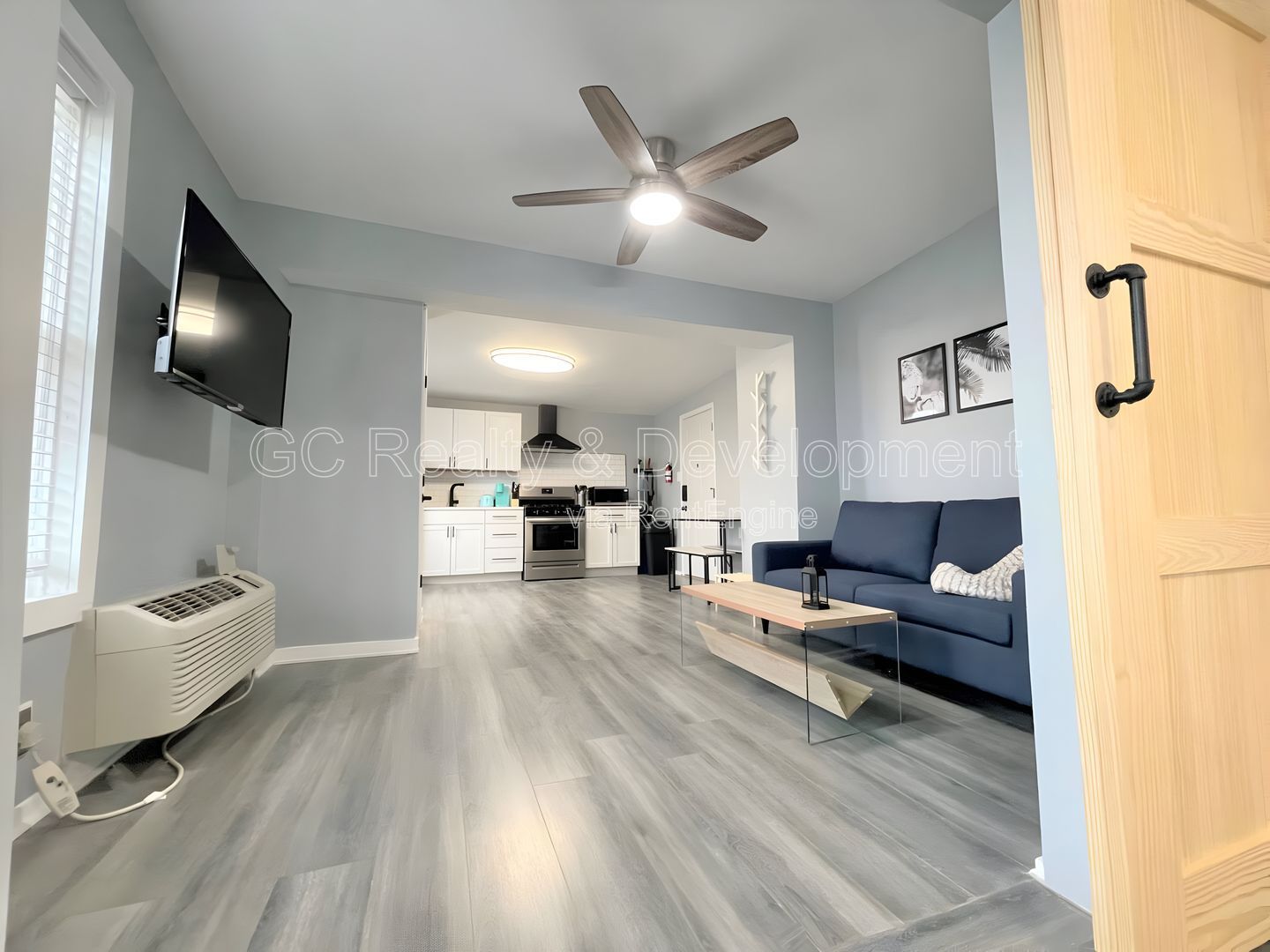 *** 1 MONTH FREE / PET FRIENDLY / LAUNDRY ON SITE / SS APPL / CENTRAL AC / WIFI INCLUDED / WALK TO TRAIN *** property image