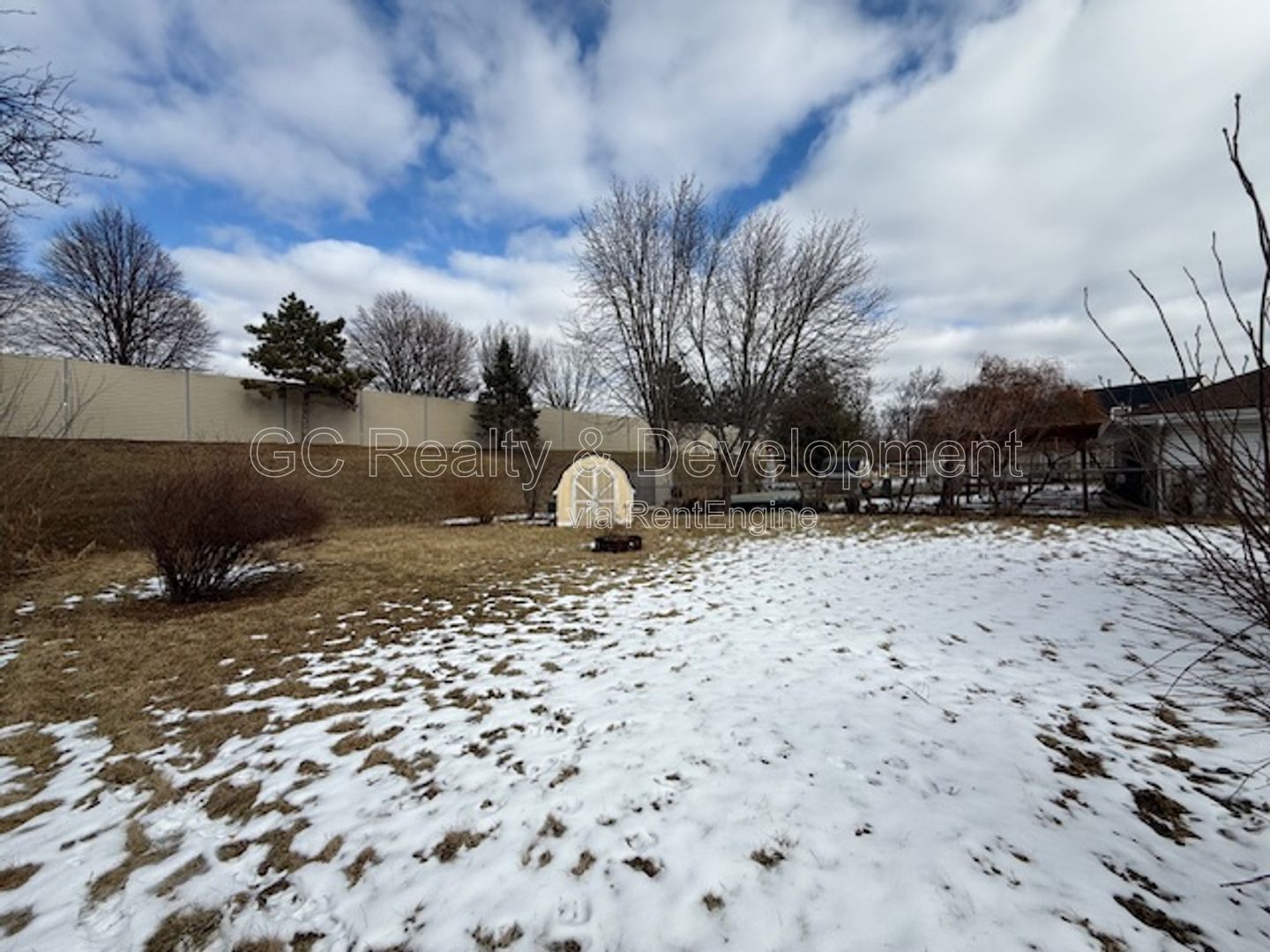 *** FULL REHAB / 2 BDRM / ATTACHED GARAGE / KITCHEN APPL INCL / IN UNIT LAUNDRY *** property image