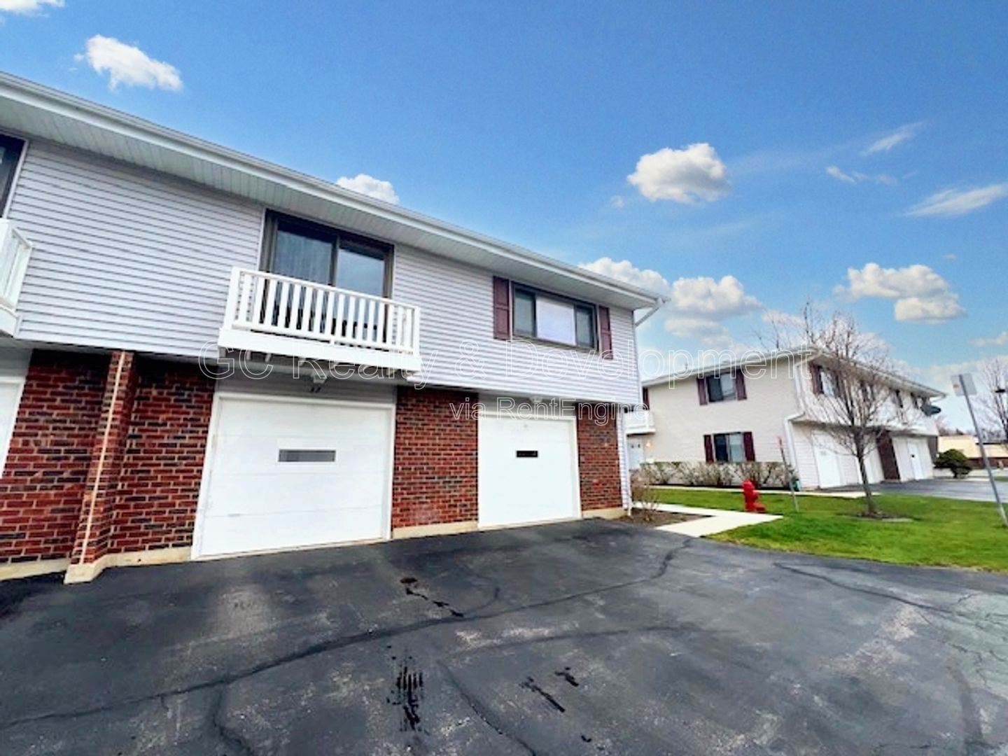 *** RANCH QUAD / 2 BDRM / 1 BTH / 1 CAR GARAGE / POOL / CLUBHOUSE *** property image