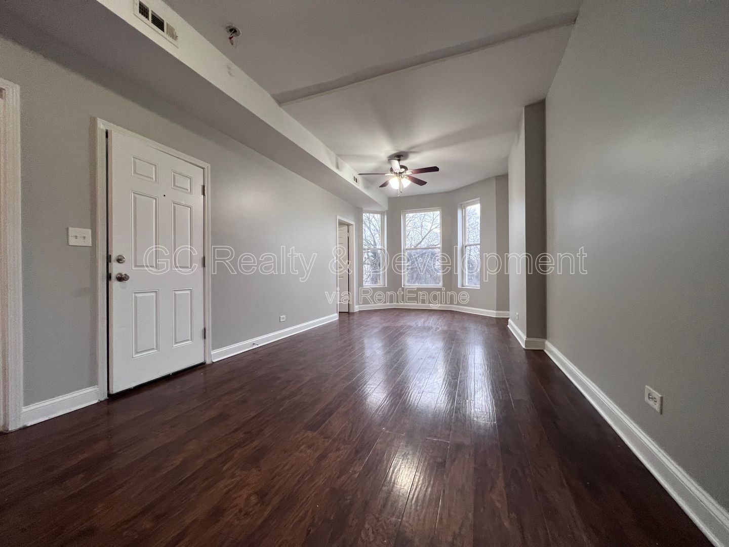 *** FRESH PAINT / 4 BDRM / RECENTLY UPDATED / APPLIANCES INCL / HARDWOOD FLOORS *** property image