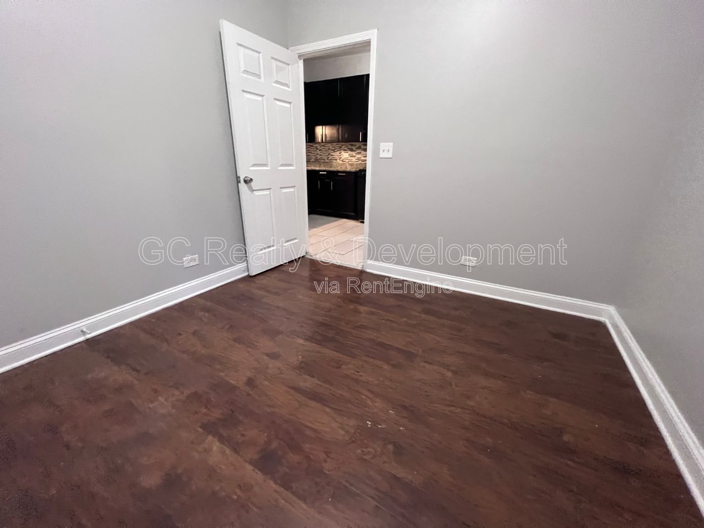 *** FRESH PAINT / 4 BDRM / RECENTLY UPDATED / APPLIANCES INCL / HARDWOOD FLOORS *** property image