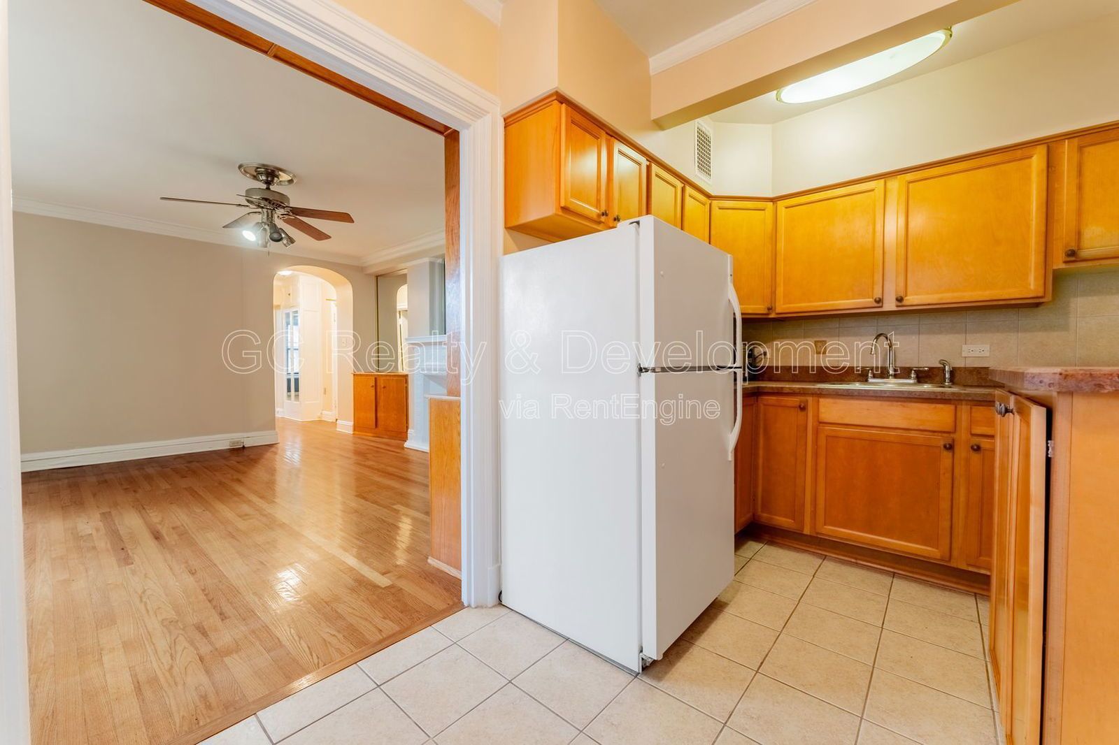 *** COMING SOON 4/15/26! / SPACIOUS 1 BED IN PRIME HYDE PARK - DON’T MISS OUT! / ON SITE GYM / STORAGE UNIT *** property image