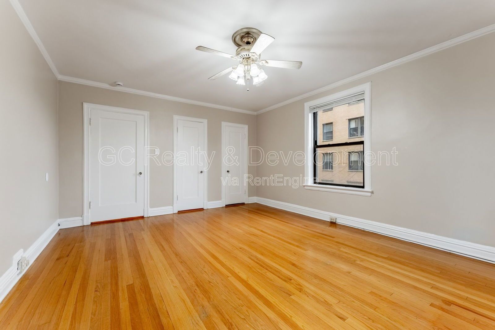 *** COMING SOON 4/15/26! / SPACIOUS 1 BED IN PRIME HYDE PARK - DON’T MISS OUT! / ON SITE GYM / STORAGE UNIT *** property image