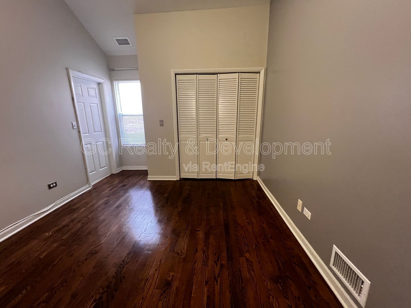 *** COMING SOON 4/15/26! / CUL-DE-SAC LOCATION / 2 BDRM - 2 BTH / CENTRAL AIR / IN UNIT W&D / 1 PARKING SPACE INCL *** property image