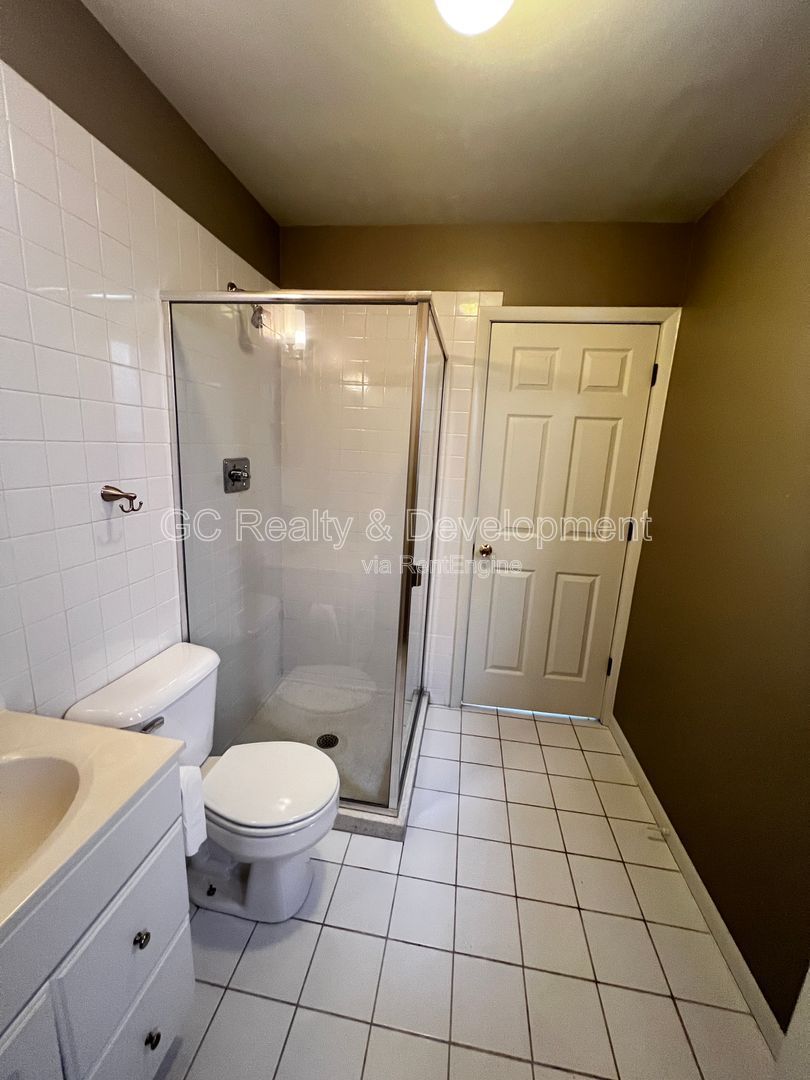 *** COMING SOON 4/15/26! / CUL-DE-SAC LOCATION / 2 BDRM - 2 BTH / CENTRAL AIR / IN UNIT W&D / 1 PARKING SPACE INCL *** property image