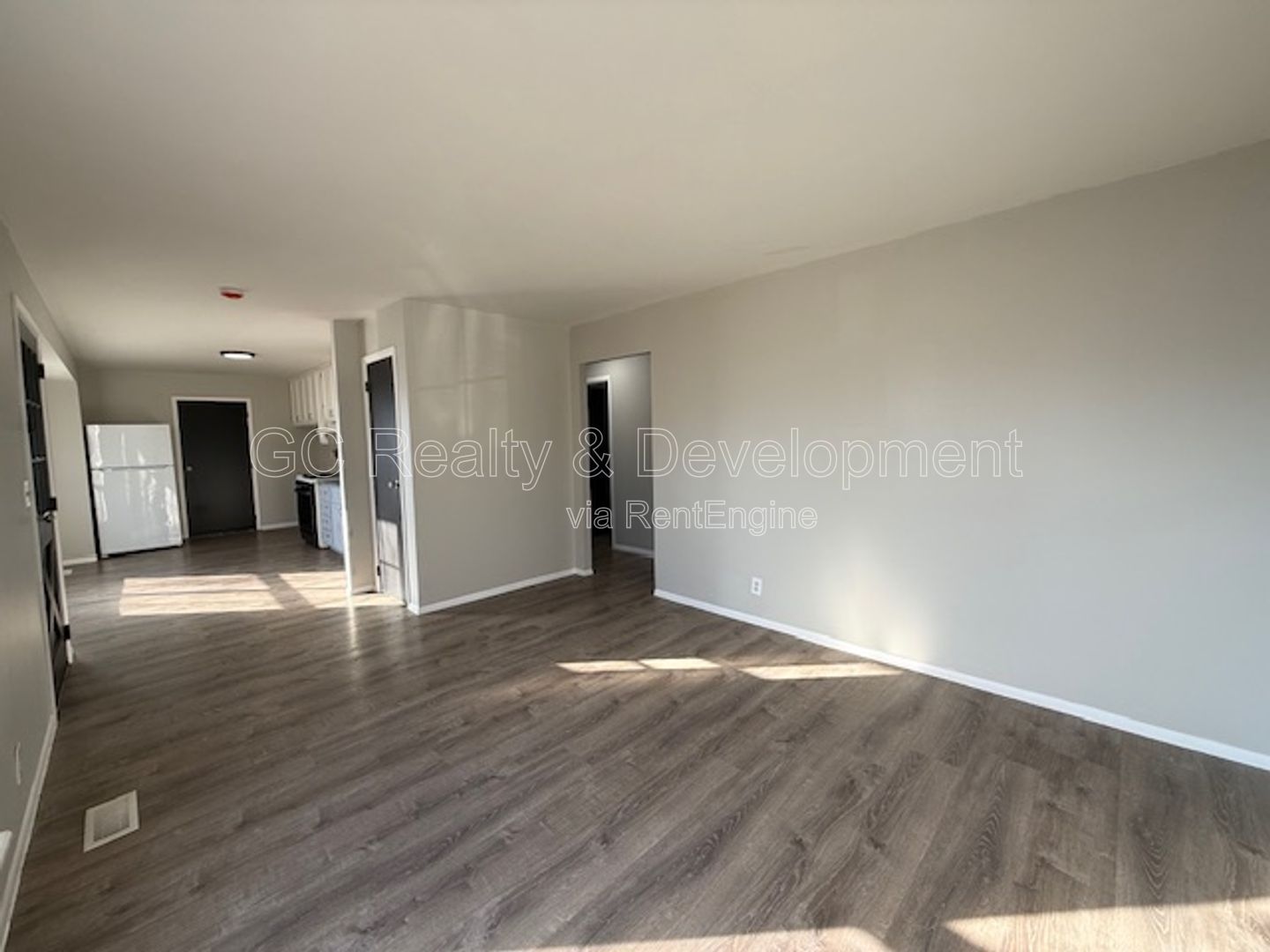 ***  3BRM - 1 BTH RANCH W/ ATTACHED GARAGE / RECENTLY UPDATED *** property image