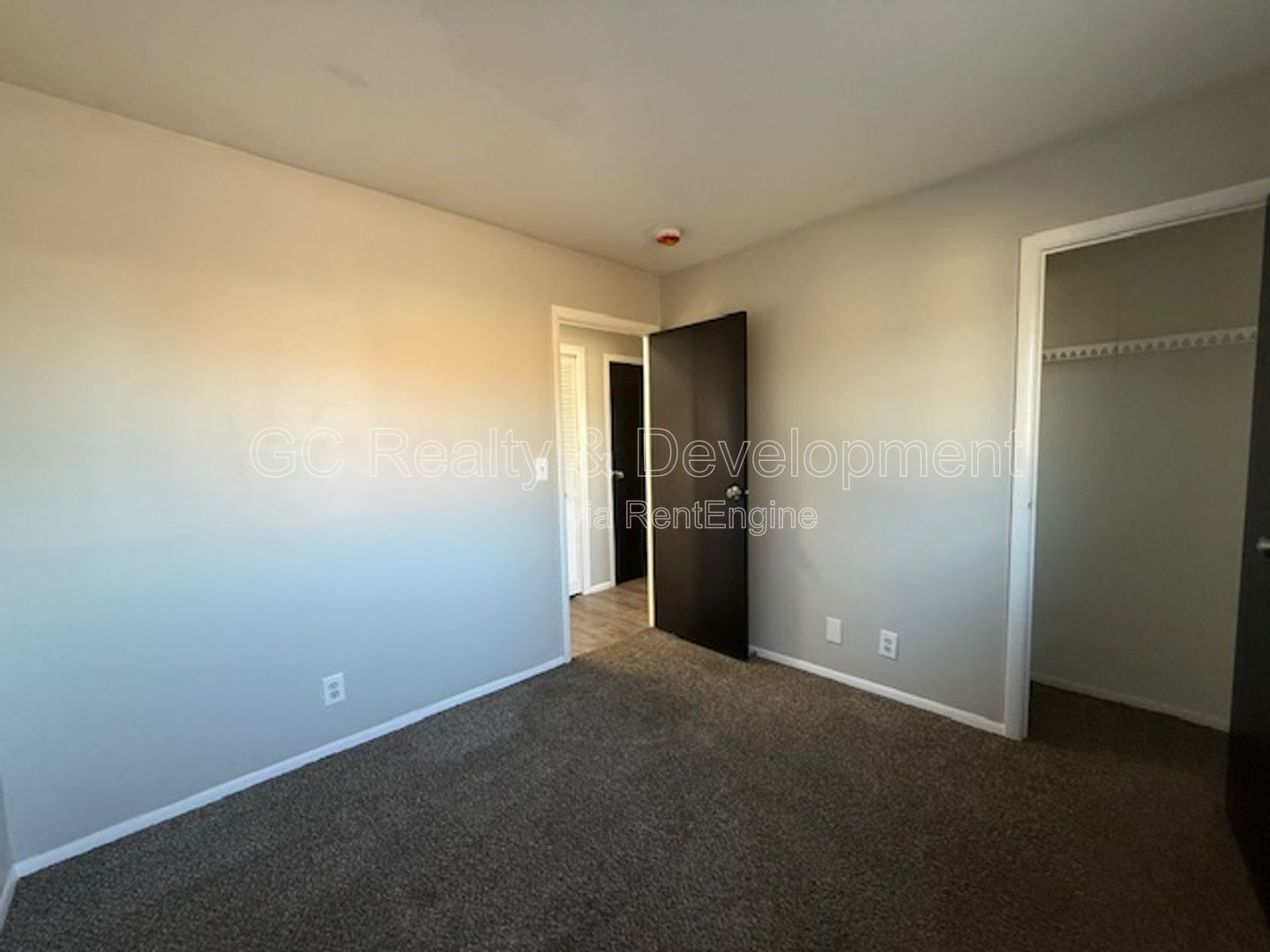 ***  3BRM - 1 BTH RANCH W/ ATTACHED GARAGE / RECENTLY UPDATED *** property image