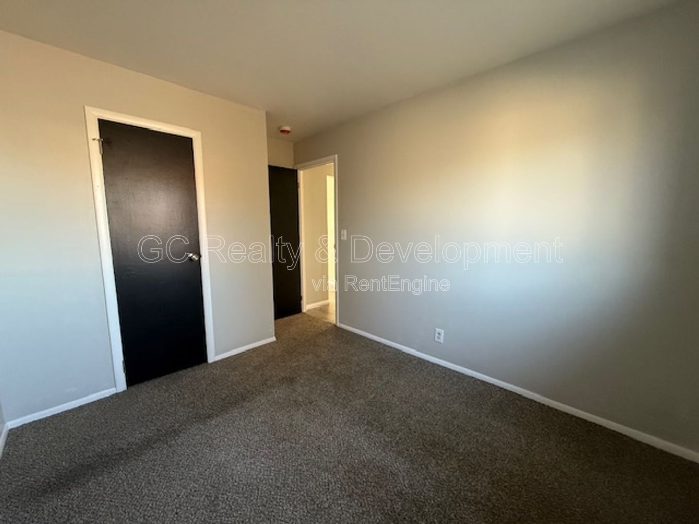 ***  3BRM - 1 BTH RANCH W/ ATTACHED GARAGE / RECENTLY UPDATED *** property image