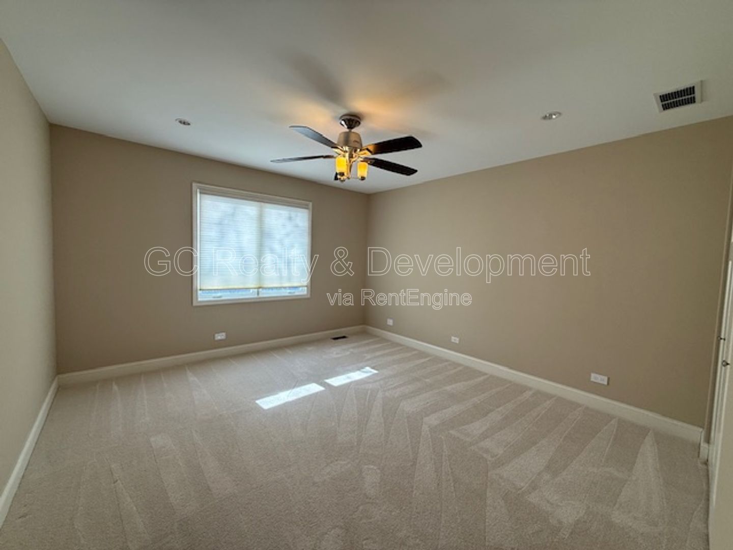 ** NEWER CONSTRUCTION / 3 BDRM - 4 BTH / 2300+ SQFT / FINISHED BSMT / SCHOOL DISTRICT 108 *** property image