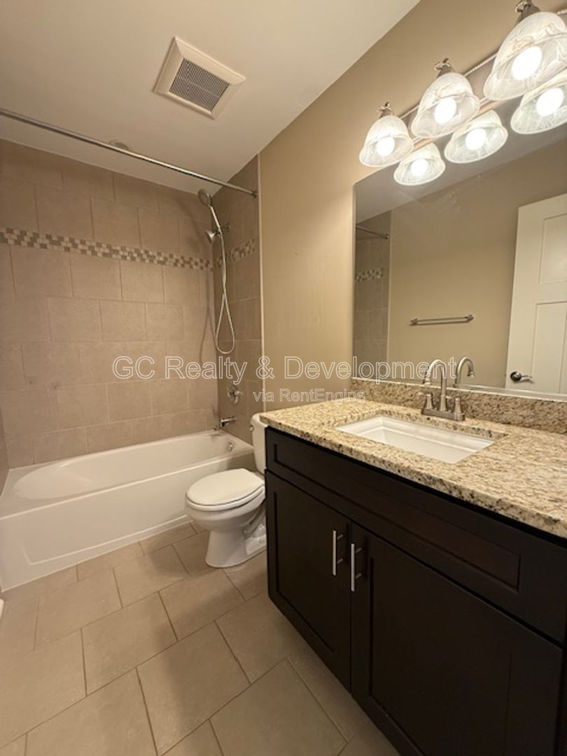 ** NEWER CONSTRUCTION / 3 BDRM - 4 BTH / 2300+ SQFT / FINISHED BSMT / SCHOOL DISTRICT 108 *** property image