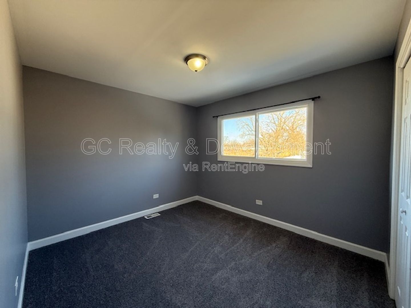 *** 3 BDRM - 2 BTH / FULLY UPDATED / PARTIALLY FIN BASEMENT / CENTRAL AC / SHOPPING NEARBY *** property image