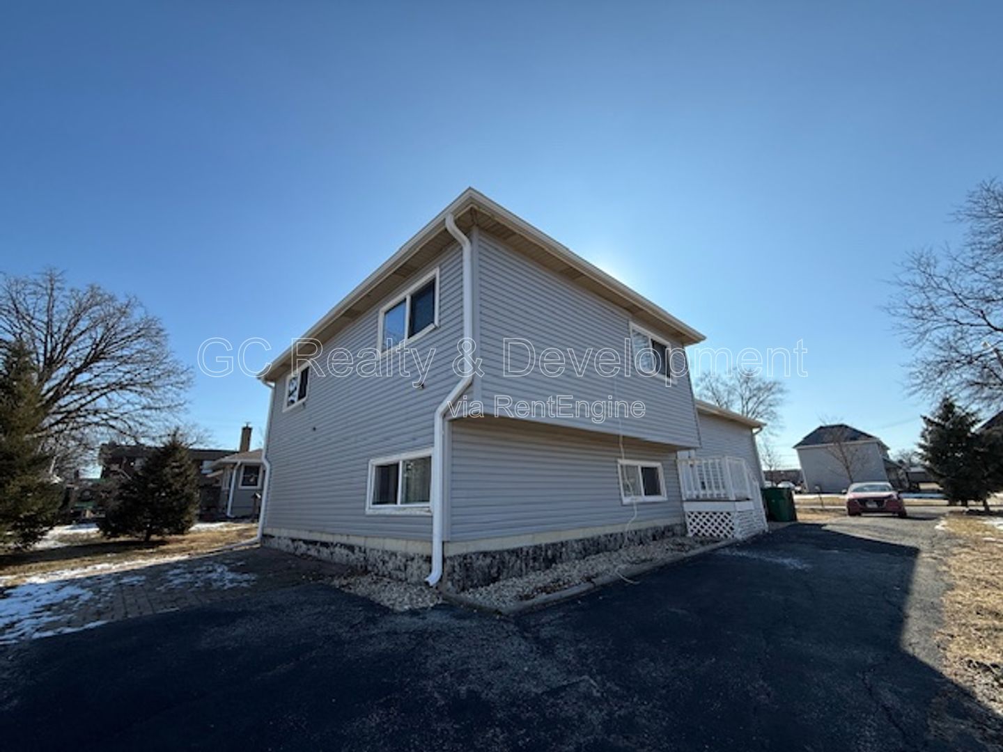 *** 3 BDRM - 2 BTH / FULLY UPDATED / PARTIALLY FIN BASEMENT / CENTRAL AC / SHOPPING NEARBY *** property image