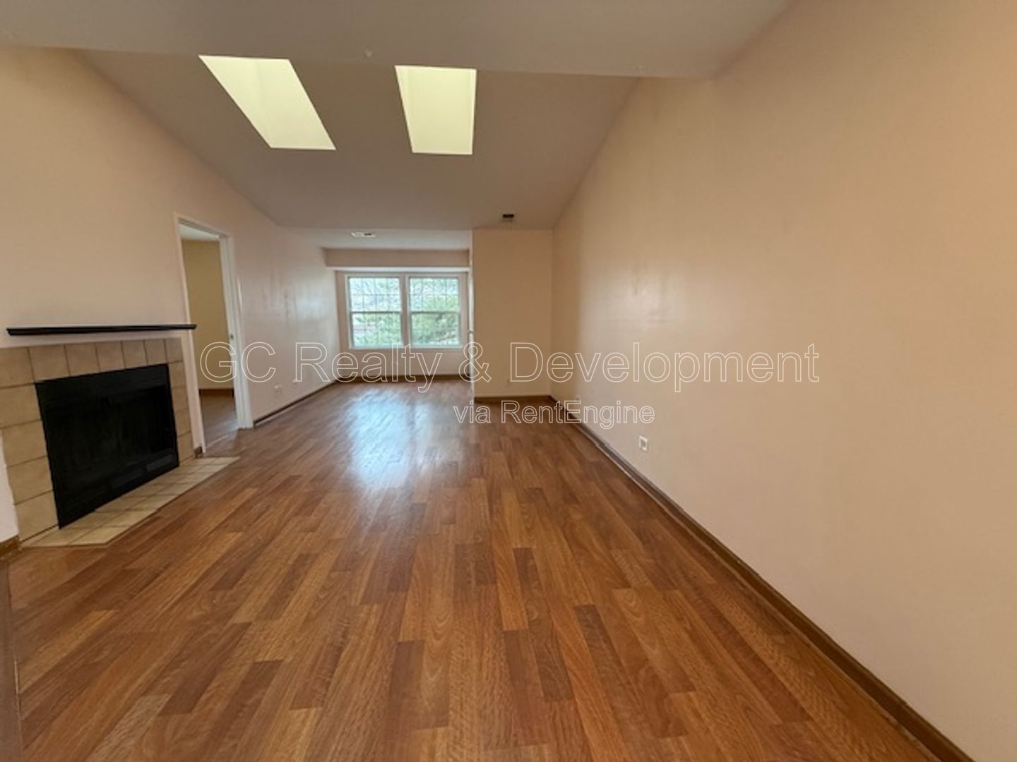 *** 2 BDRM - 2 BTH / LRG CLOSETS / IN UNIT LAUNDRY / 2 PARKING SPOTS / POOLS ON SITE *** property image