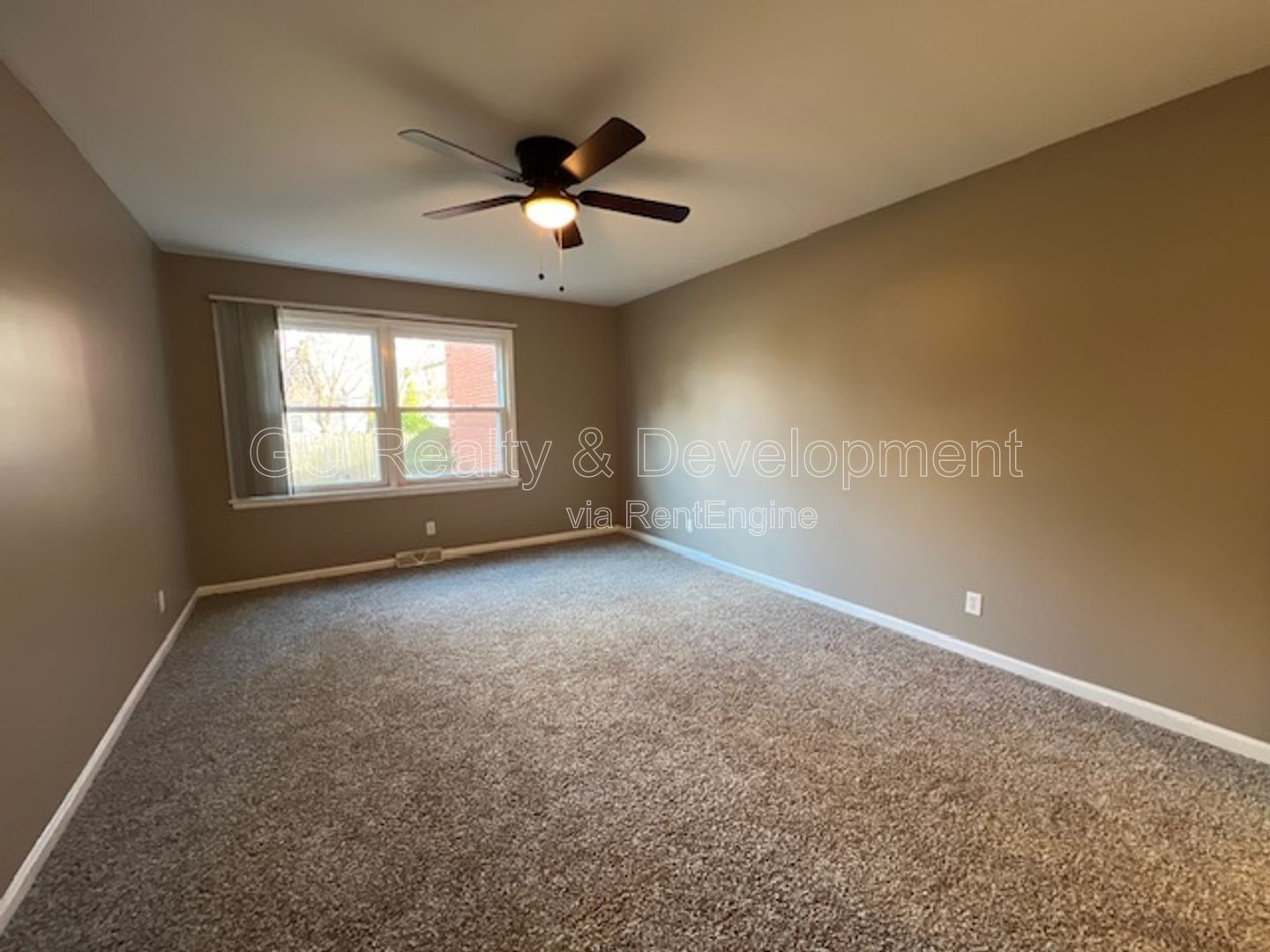 *** REST OF MONTH FREE / FIRST FLOOR UNIT / 2 BDRM / PARKING INCL / PET FRIENDLY / STORAGE *** property image